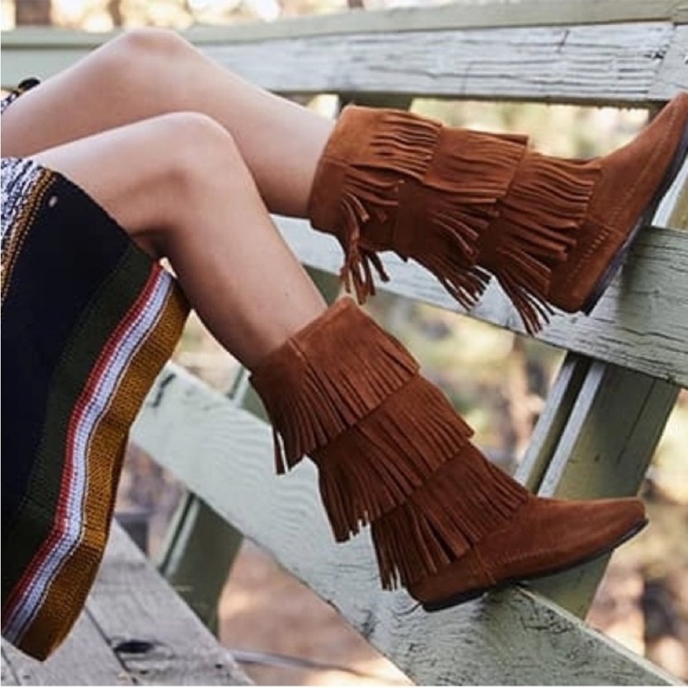 Minnetonka 3-Layer Fringe Boots Size 8 - Picture 13 of 14